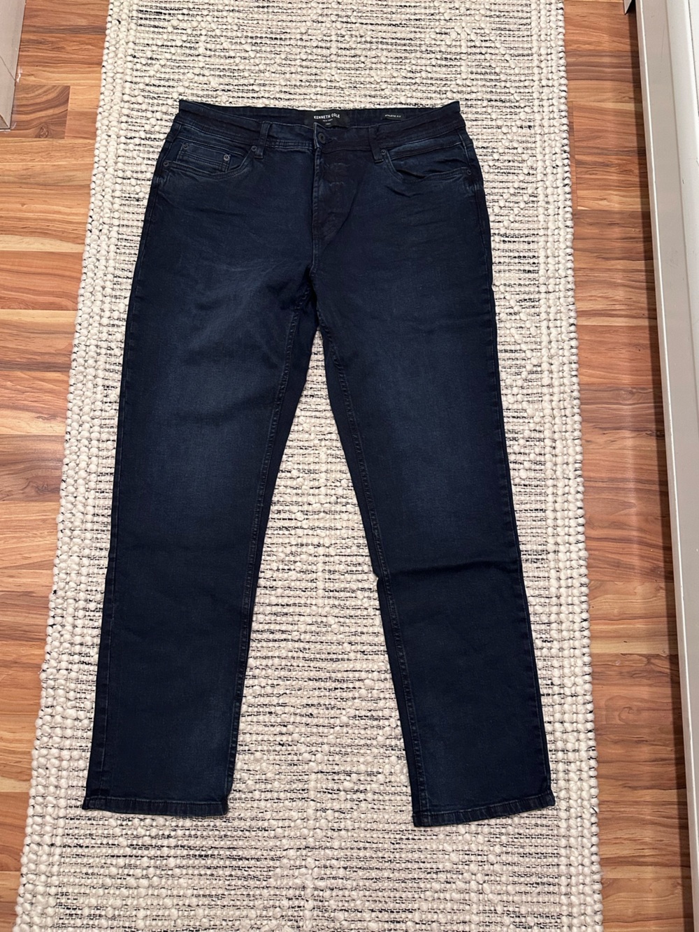Kenneth Cole Men’s Athletic Fit Dark Navy Jeans 34x32 - Picture 3 of 7